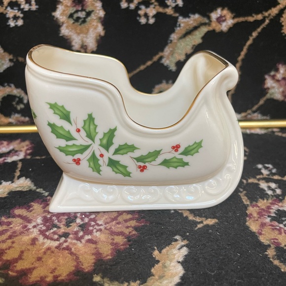 Lenox Holiday Christmas pattern sleigh- Original Made in the USA!  - Retired!. - Picture 4 of 16